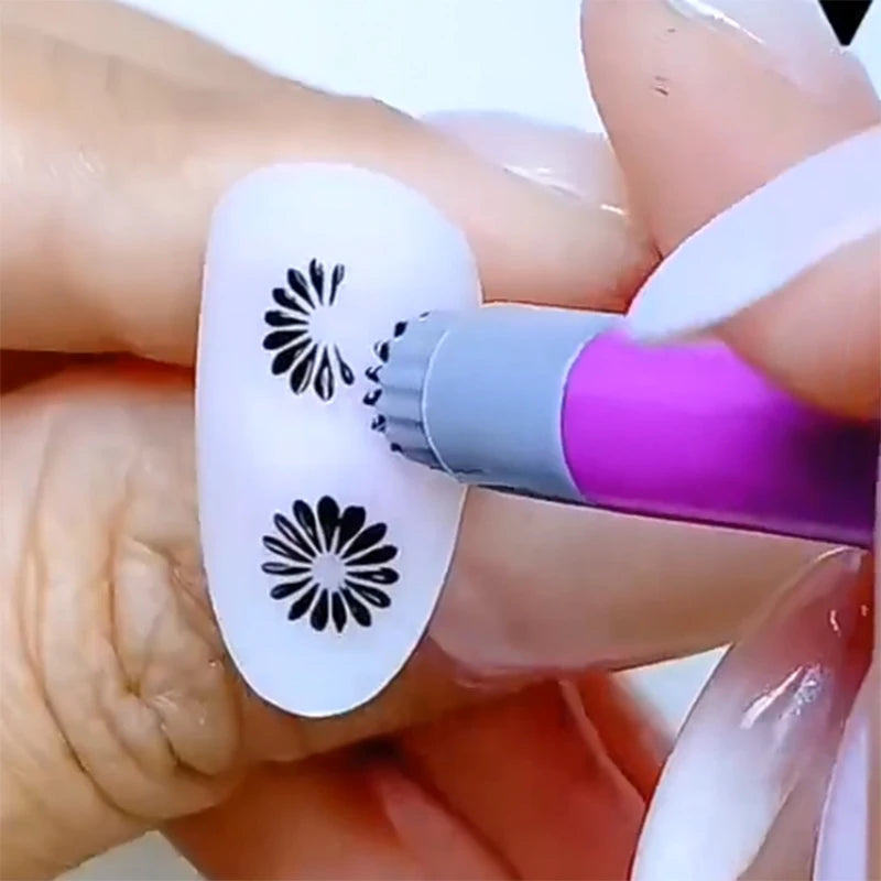 Chic 9D Nail Art Stamp Pen Set – Daisy, Star, Butterfly & Heart Designs