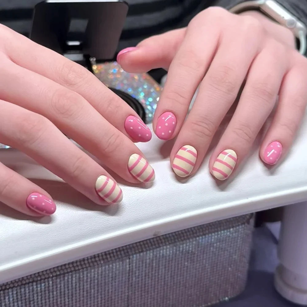 Kawaii Polka Dot Stripe Nail Stamping Plate – Wave Point Line Template
